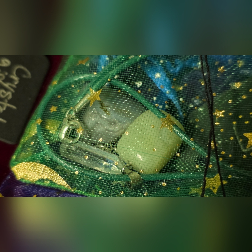 Twelve Starry Organza Gift Bags With Assorted Polished Gemstones And Necklace - Picture 11 of 11